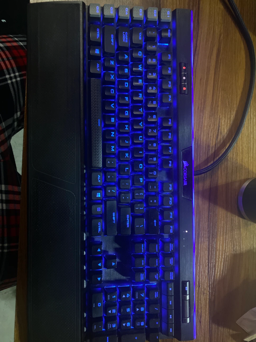 Corsair K95 RGB Platinum USB Mechanical Keyboard