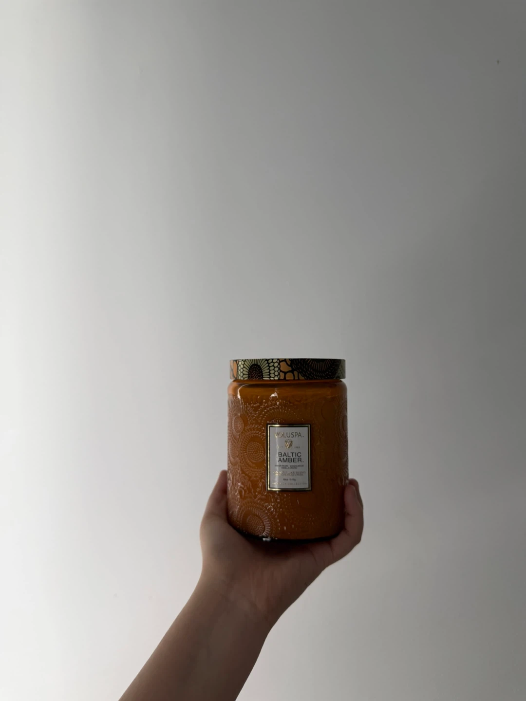 Voluspa Baltic Amber Coconut Wax Blend Candle 18oz