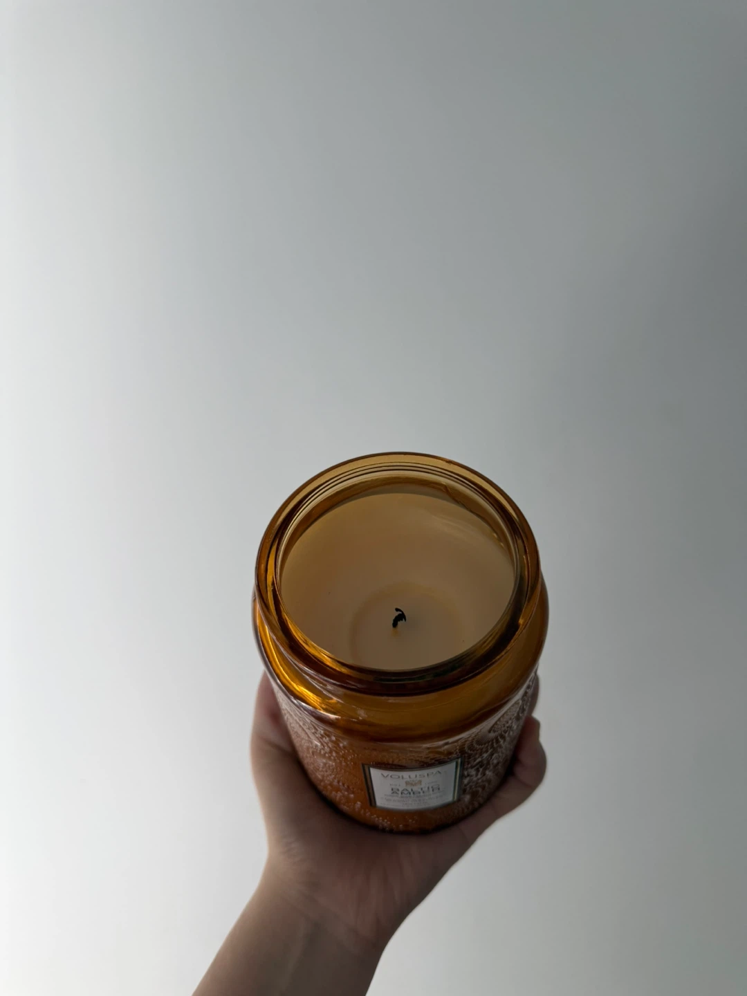 Voluspa Baltic Amber Coconut Wax Blend Candle 18oz - photo 2