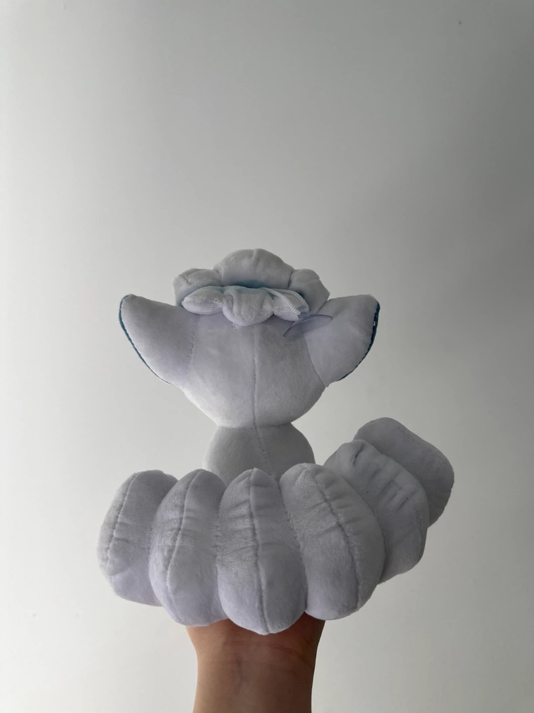 Pokemon Alolan Vulpix Plush - photo 2
