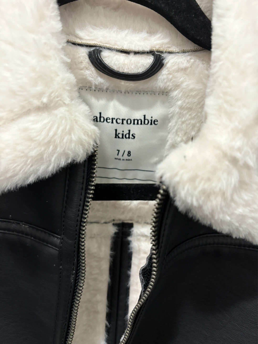 Abercrombie Kids Black Faux Leather & Sherpa Jacket Size 7/8 - photo 3