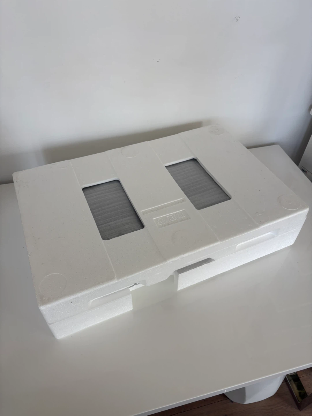 23” Dell Monitor with Stand and Power Cable, In Box - photo 3