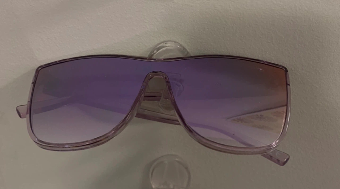 FRYE & CO. Sunglasses - Lilac