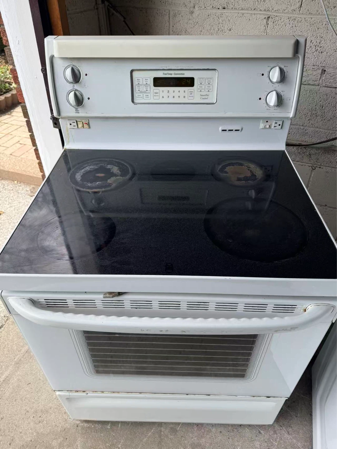 Good condition Camco stove $180 - photo 4