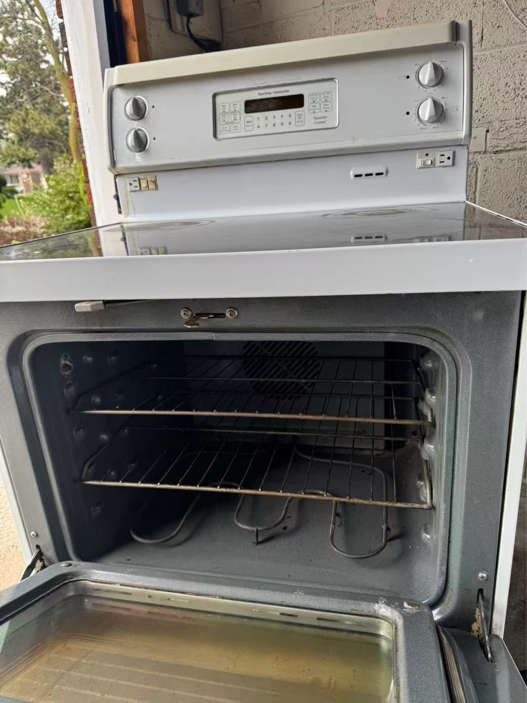 Good condition Camco stove $180 - photo 5
