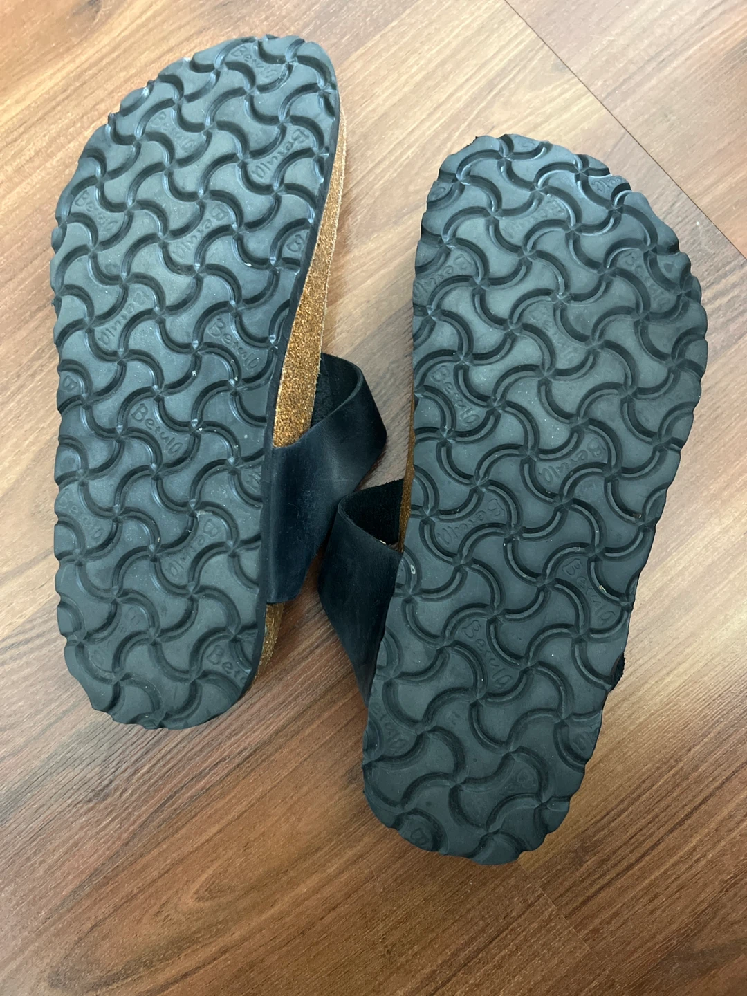 Birkenstocks Betula Black Leather Gizeh Sandals sz38 - photo 2