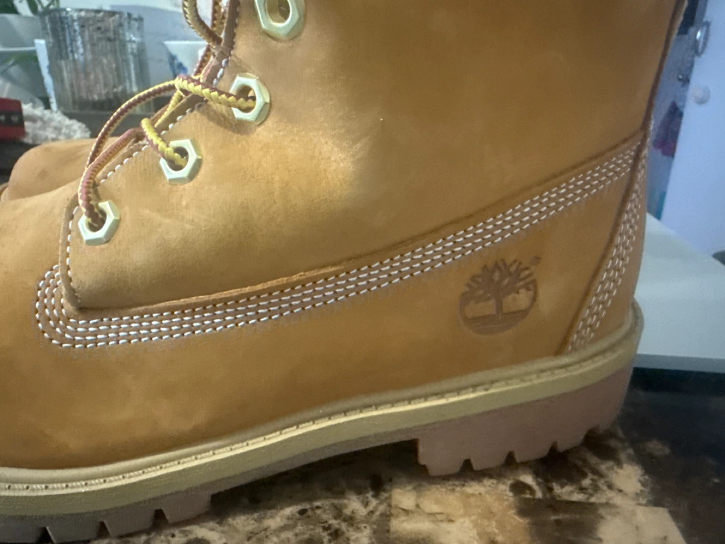 Timberland Classic Wheat Nubuck Boots - Size 8M - photo 2