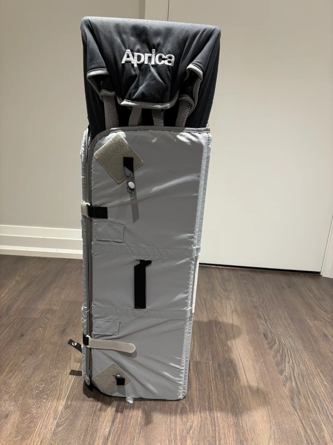 Aprica Haven Playard with bassinet retail $350 design like Nuna - photo 4