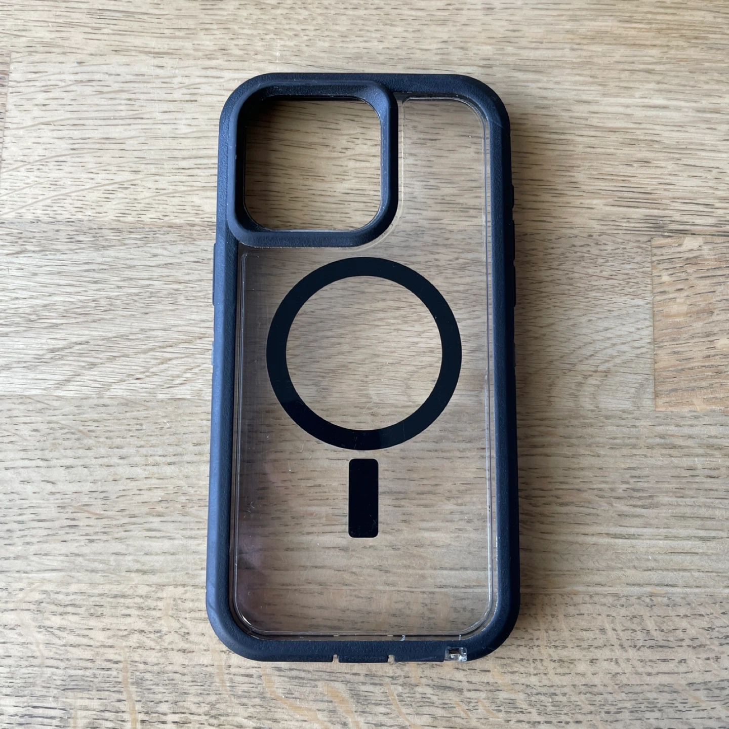 Otterbox defender iPhone 15 pro max XT MagSafe case