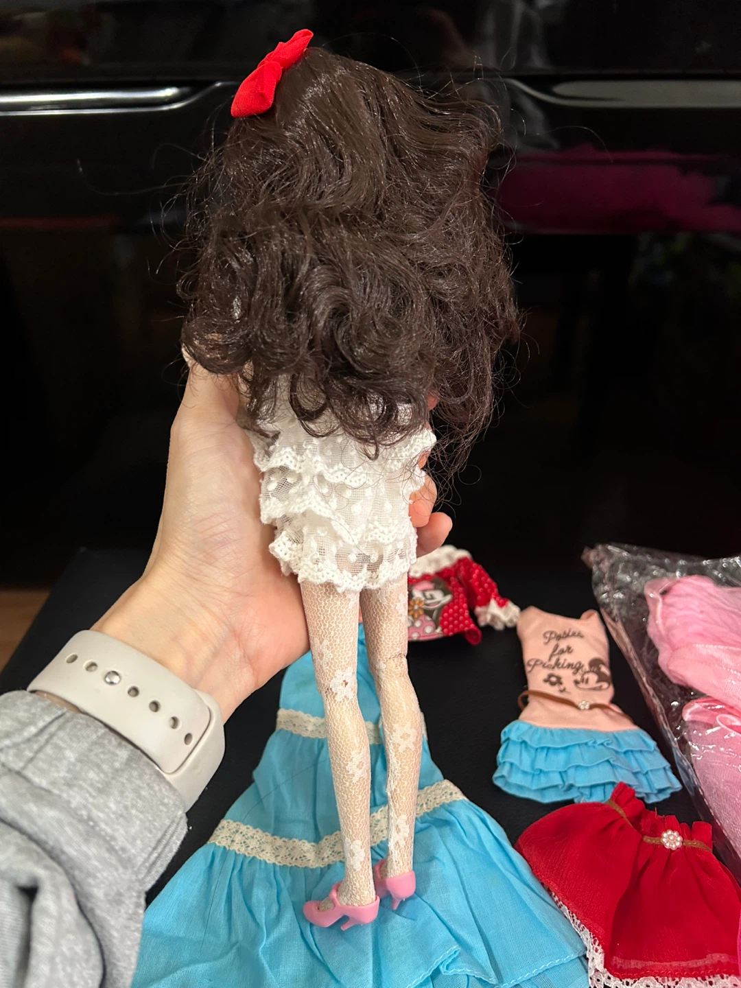 Barbie Doll with Outfits - photo 2
