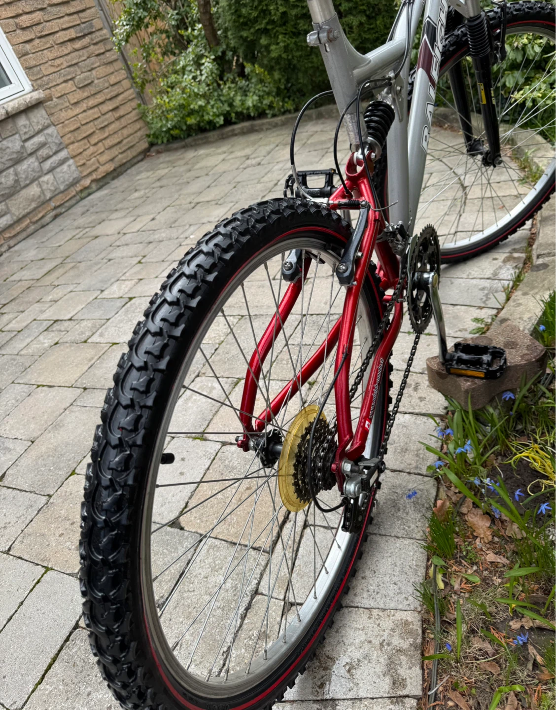 Raleigh 26" with Dual Suspension ,MENS'S MOUNTAIN BIKE - photo 5