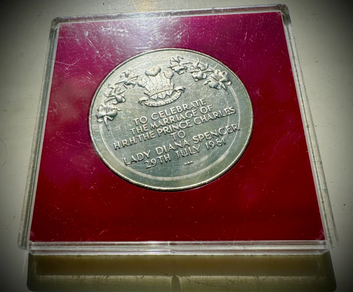 Royal Wedding Souvenir Medal - Prince Charles & Lady Diana - photo 4