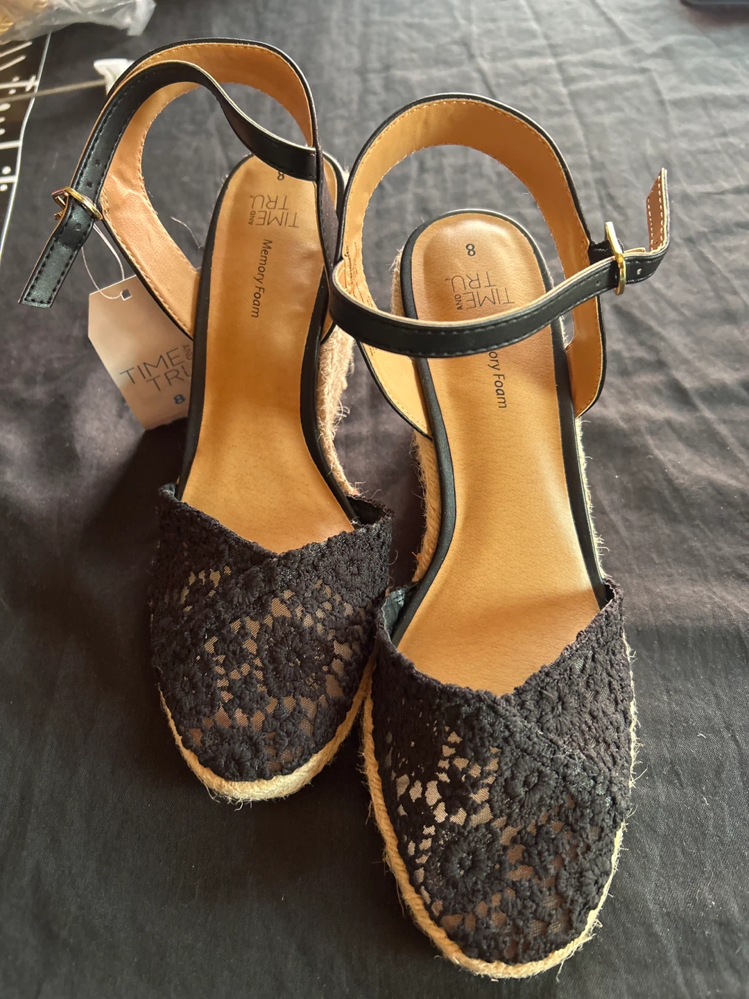 Time and Tru Black Lace Wedge Espadrille Sandals Size 8 - photo 3