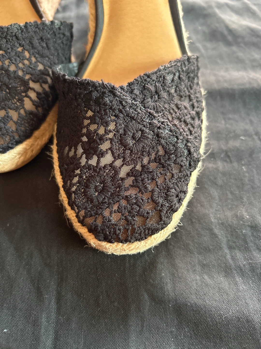 Time and Tru Black Lace Wedge Espadrille Sandals Size 8 - photo 2