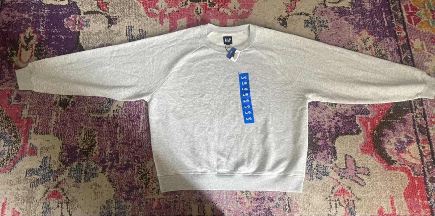 GAP Grey Crewneck Sweatshirt L/G