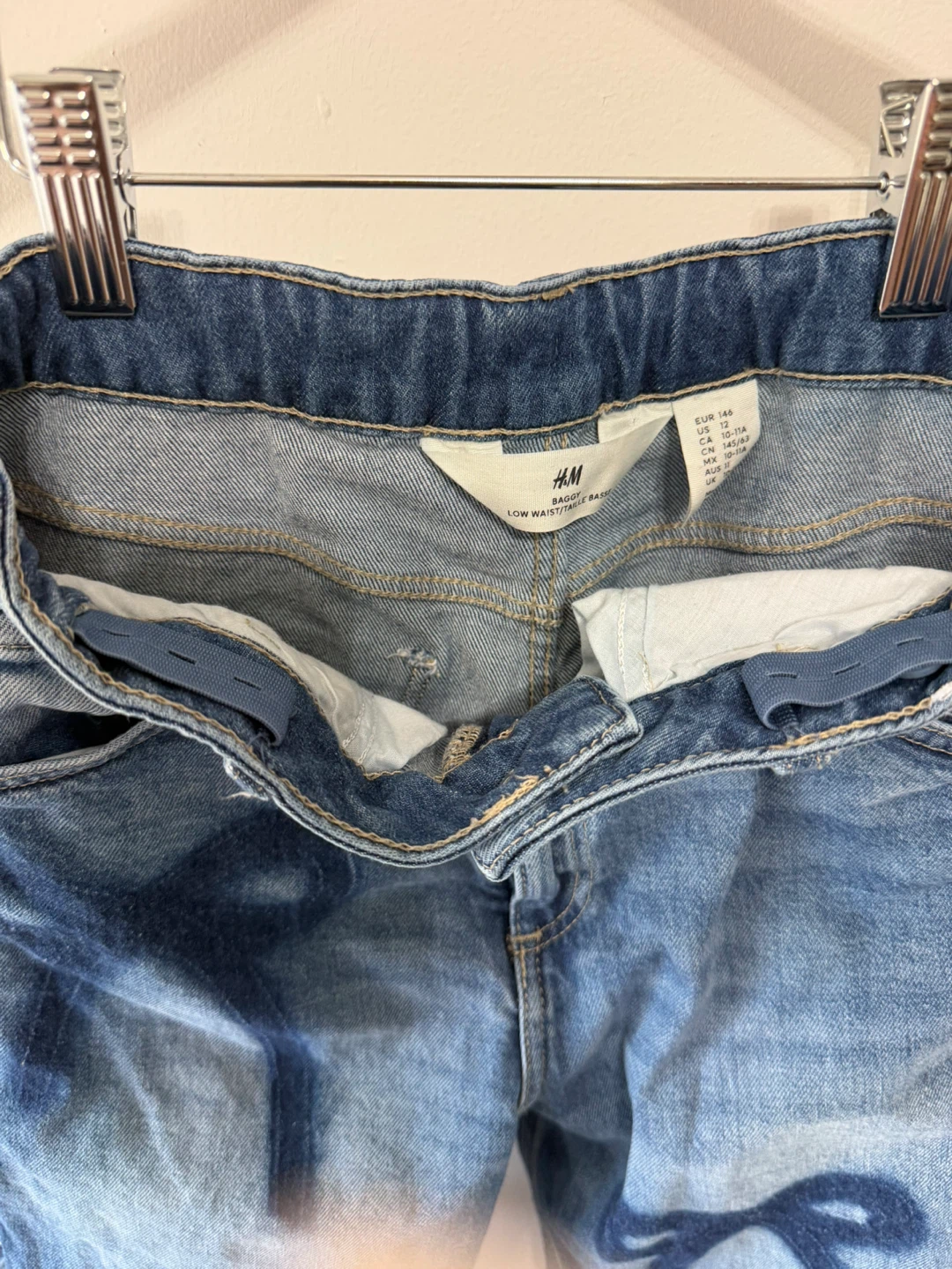 Size 12 Beautiful bow frayed jeans-adjustable waist - photo 5