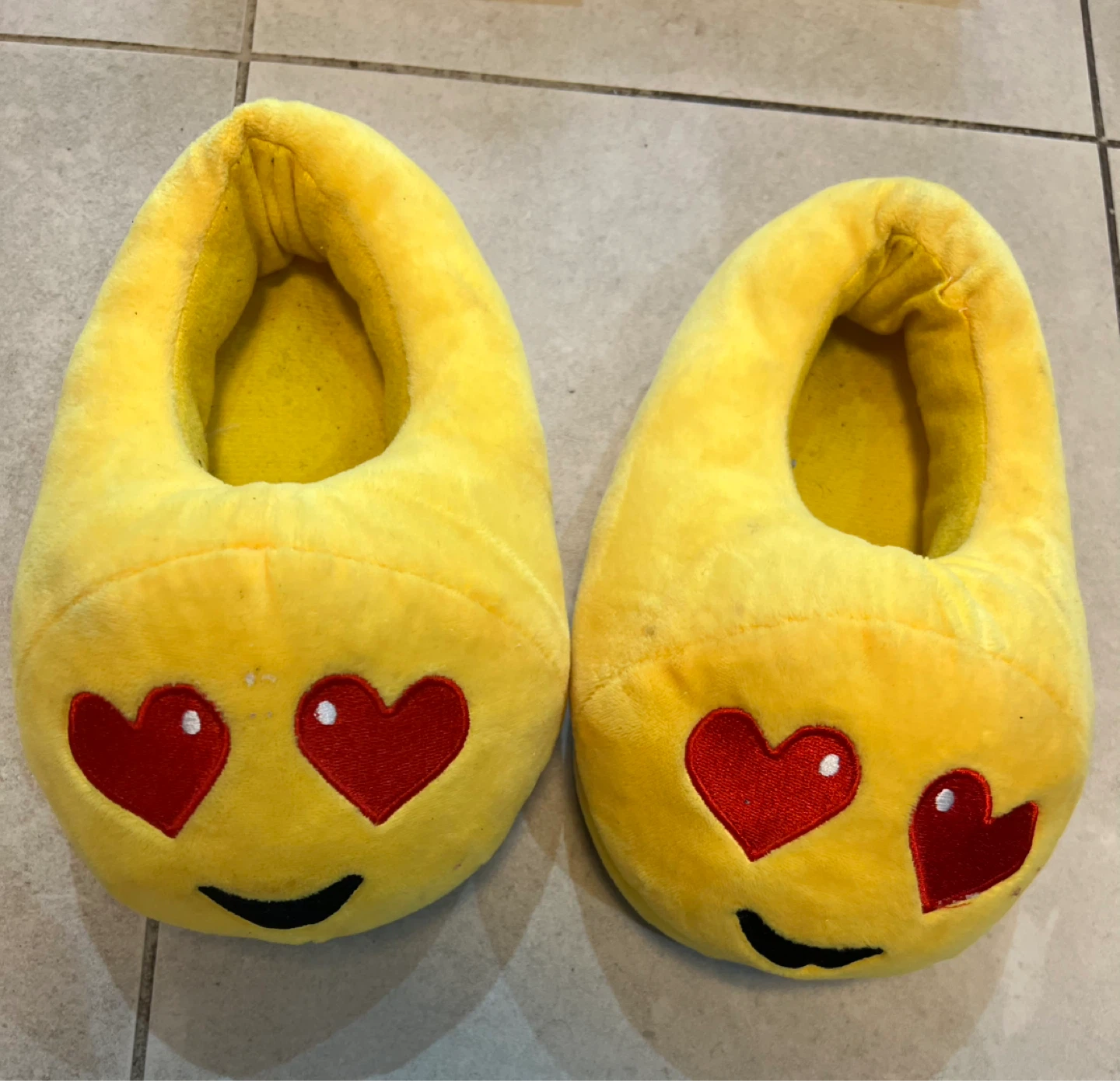 Yellow Heart Eyes Emoji Slippers