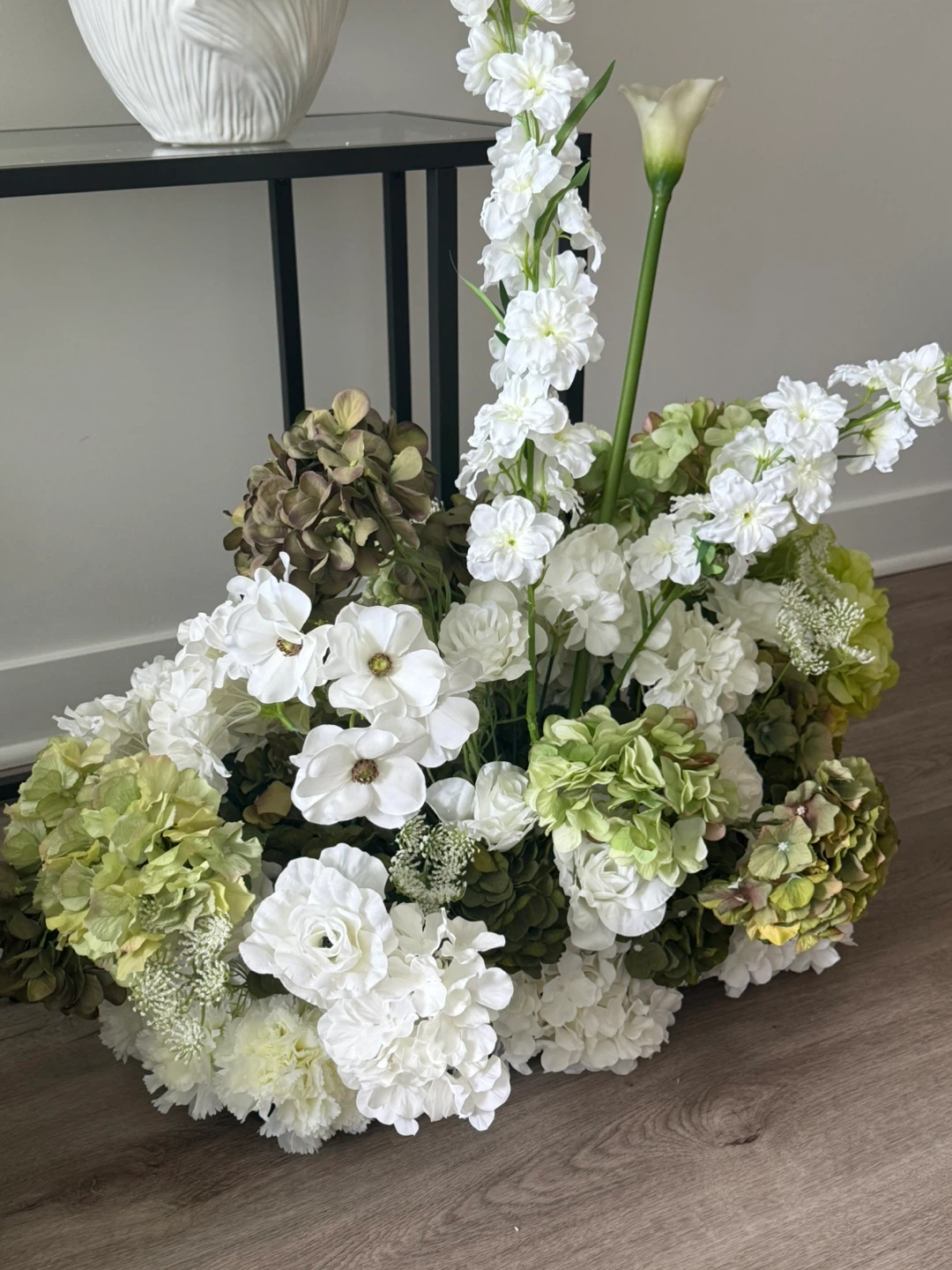 4 Artificial Flower Arrangements - photo 4