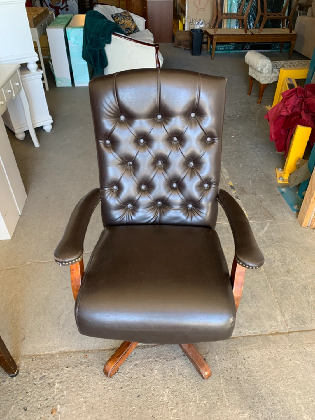 Brown Leather Tufted Executive Office Chair Swivel