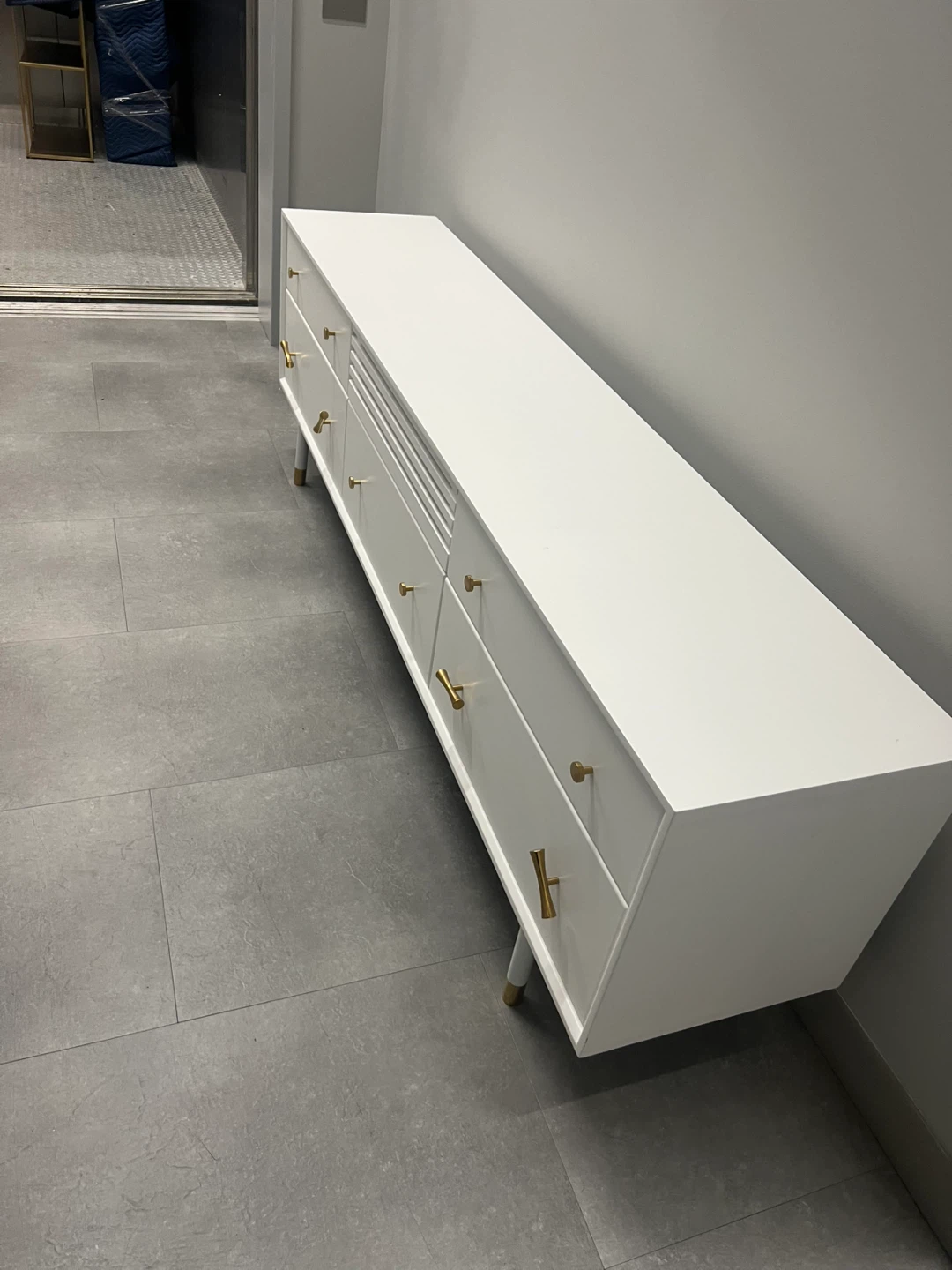 LIEVO Lala Low TV Stand - White - photo 2