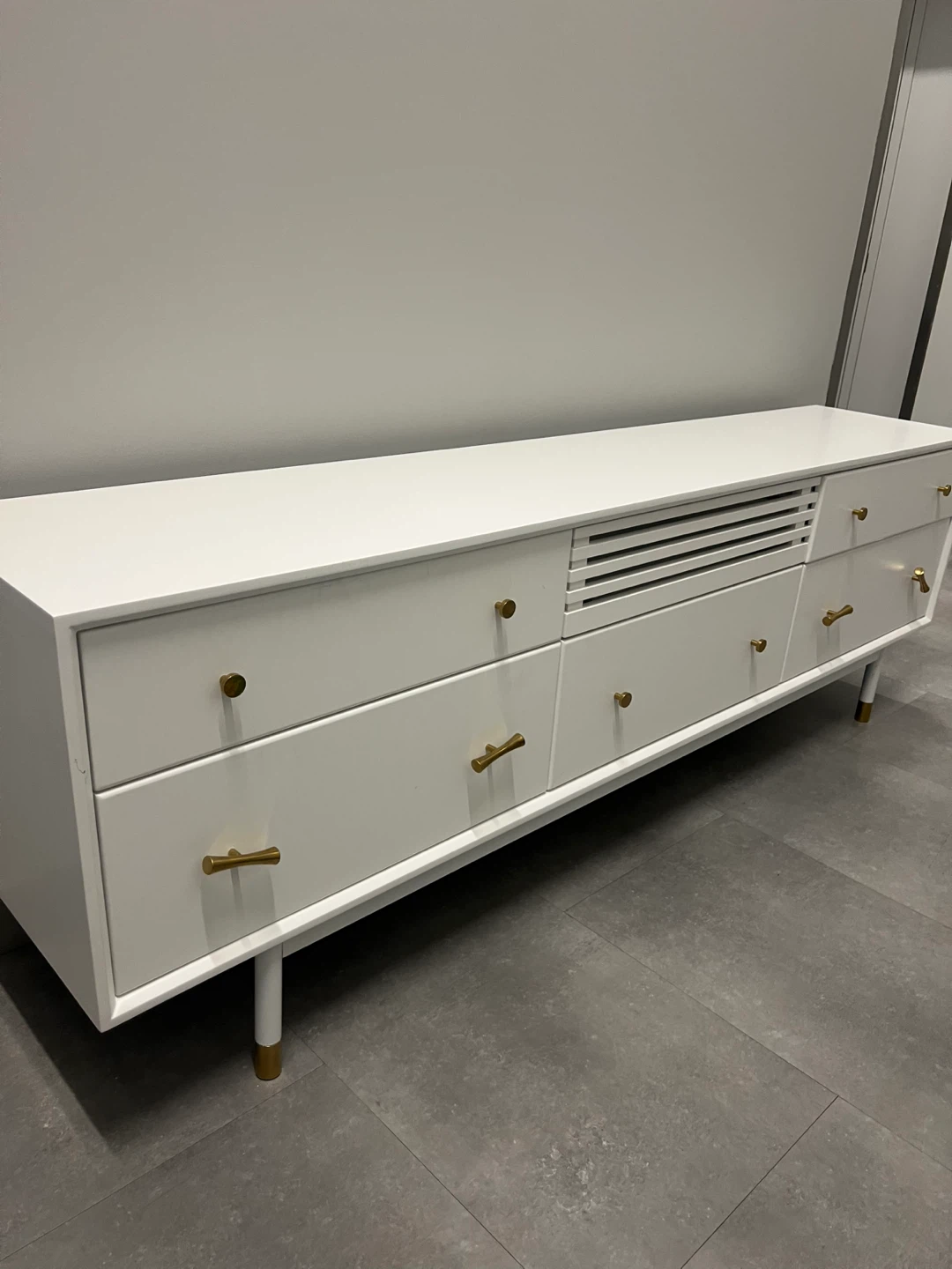 LIEVO Lala Low TV Stand - White - photo 3