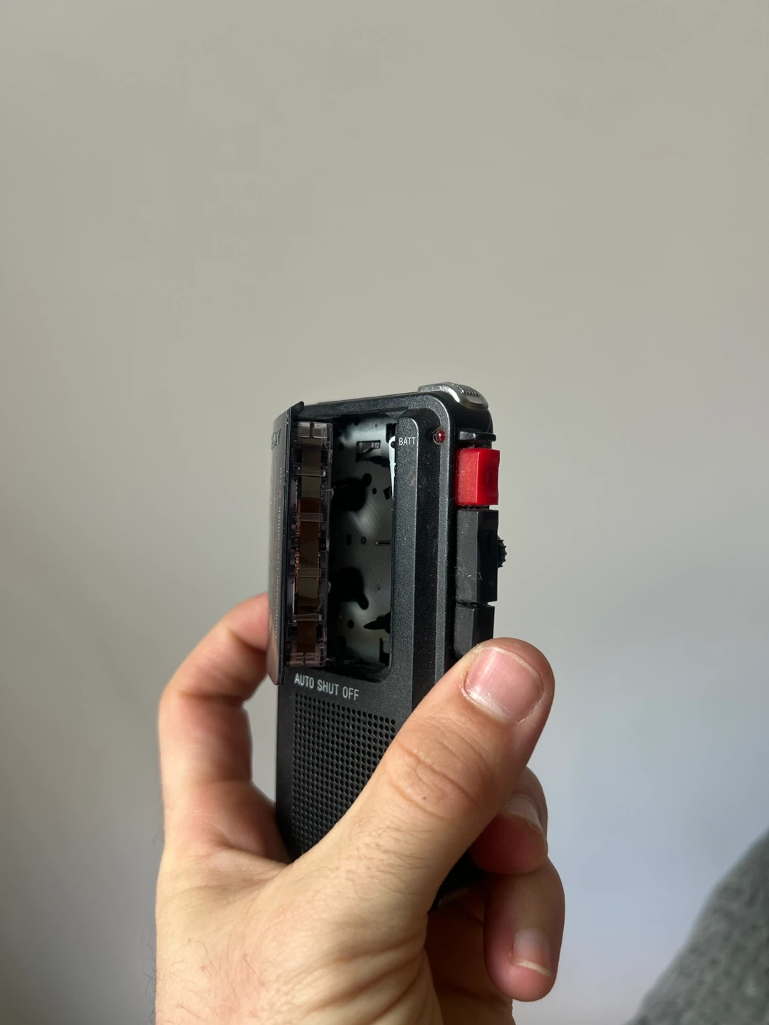 Sony TCM-50 Microcassette Voice Recorder - photo 3