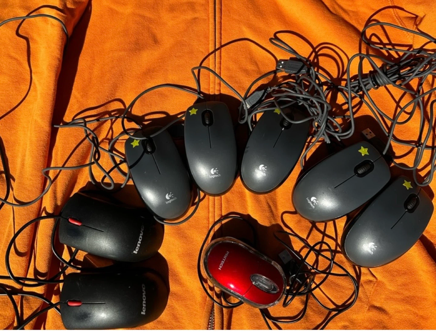 Lot of 8 Computer Mice - Logitech, Lenovo, and Pritech - photo 2