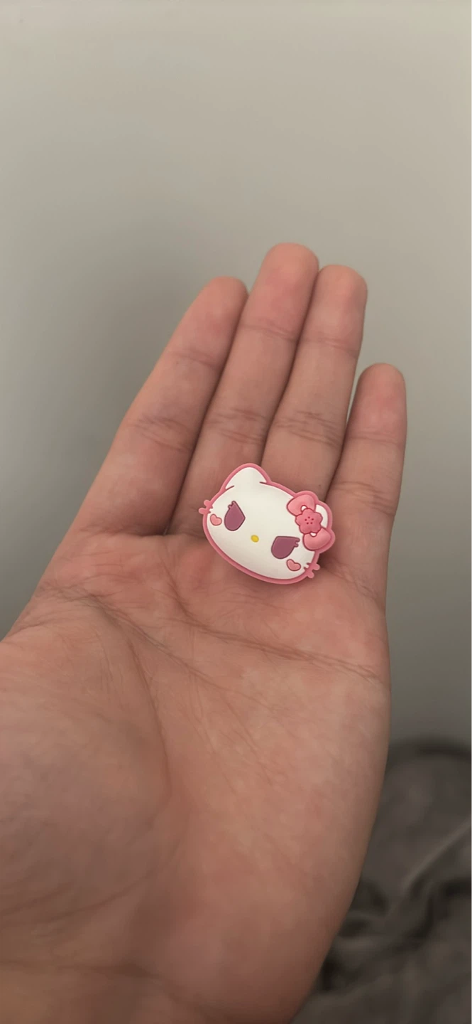Hello Kitty Shoe Charm - photo 2