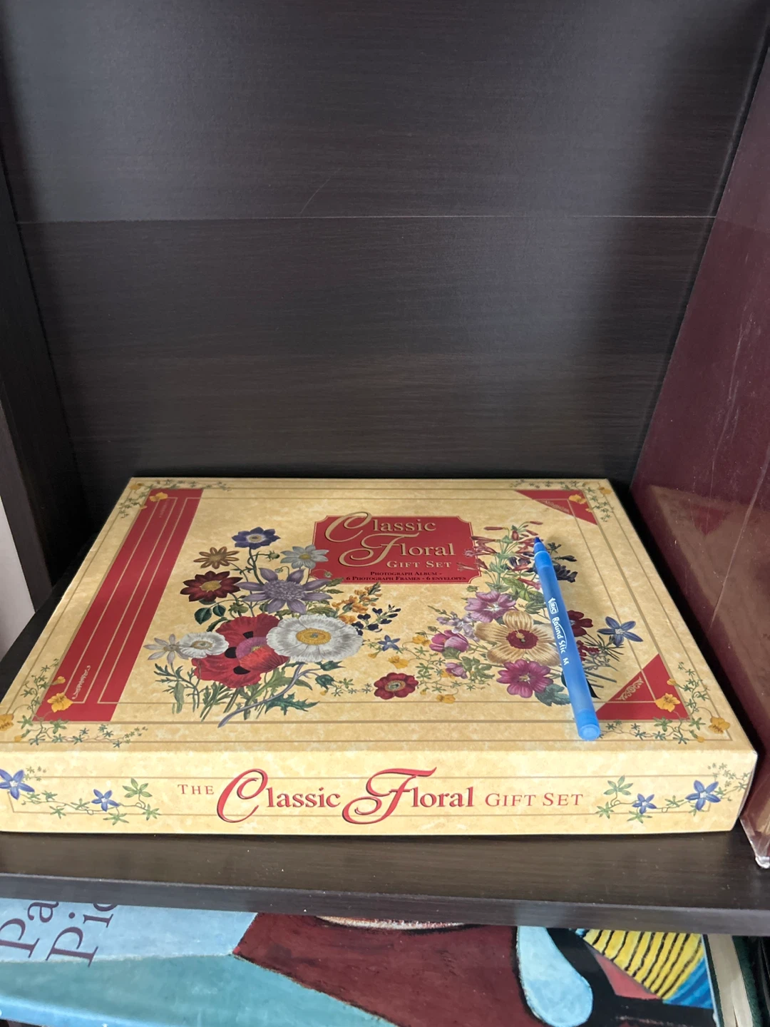 Classic Floral Gift Set - Photo Album & Envelopes - photo 3