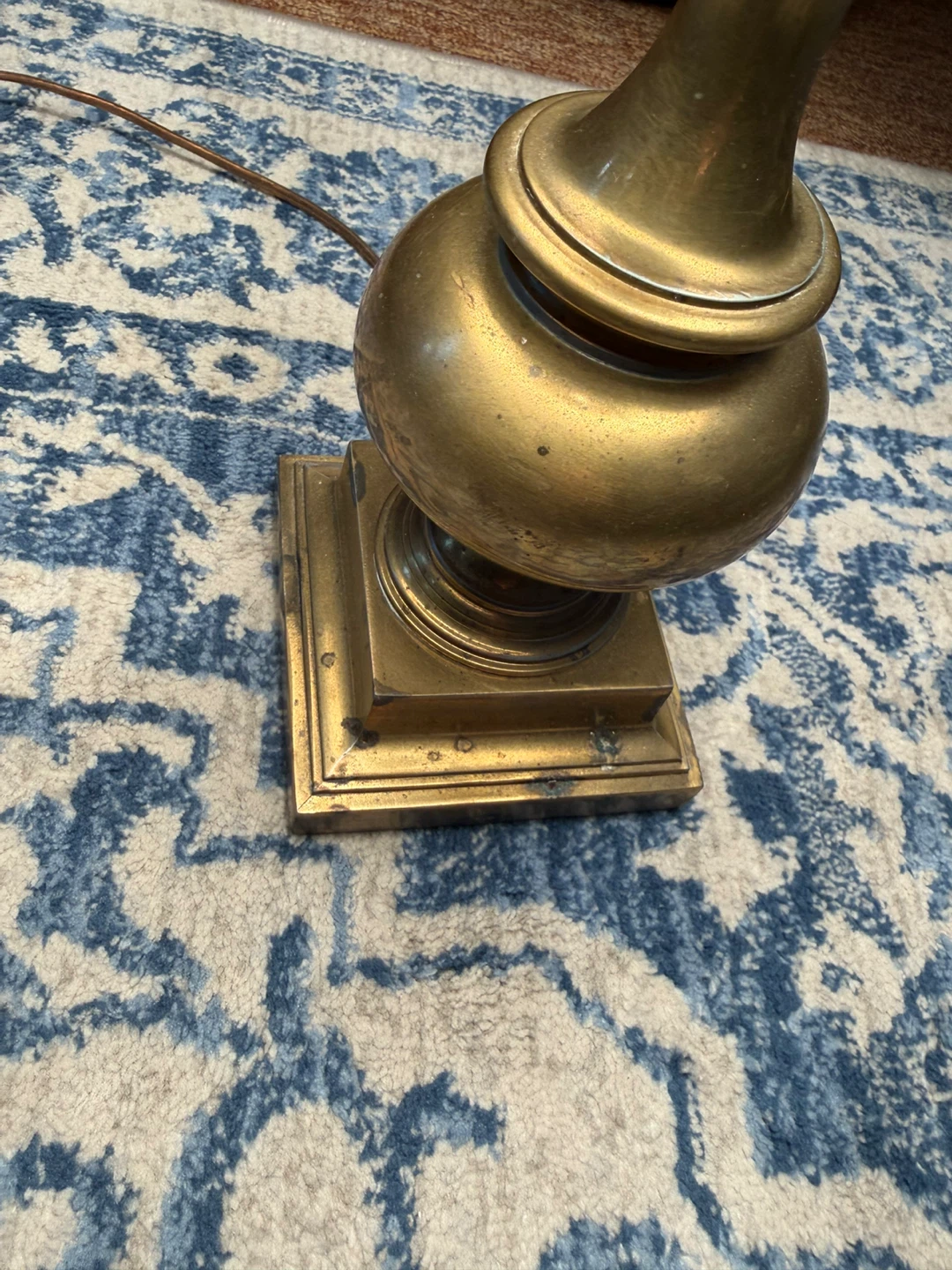 23” height Vintage Brass Table Lamp - photo 5