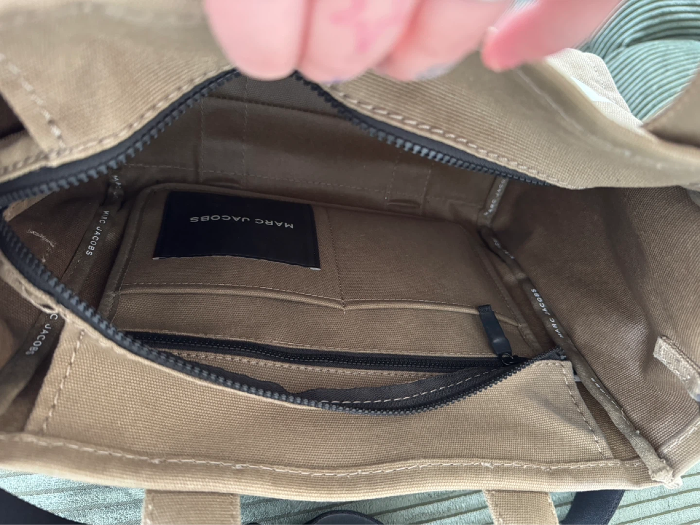 Marc Jacobs The Tote Bag - photo 3