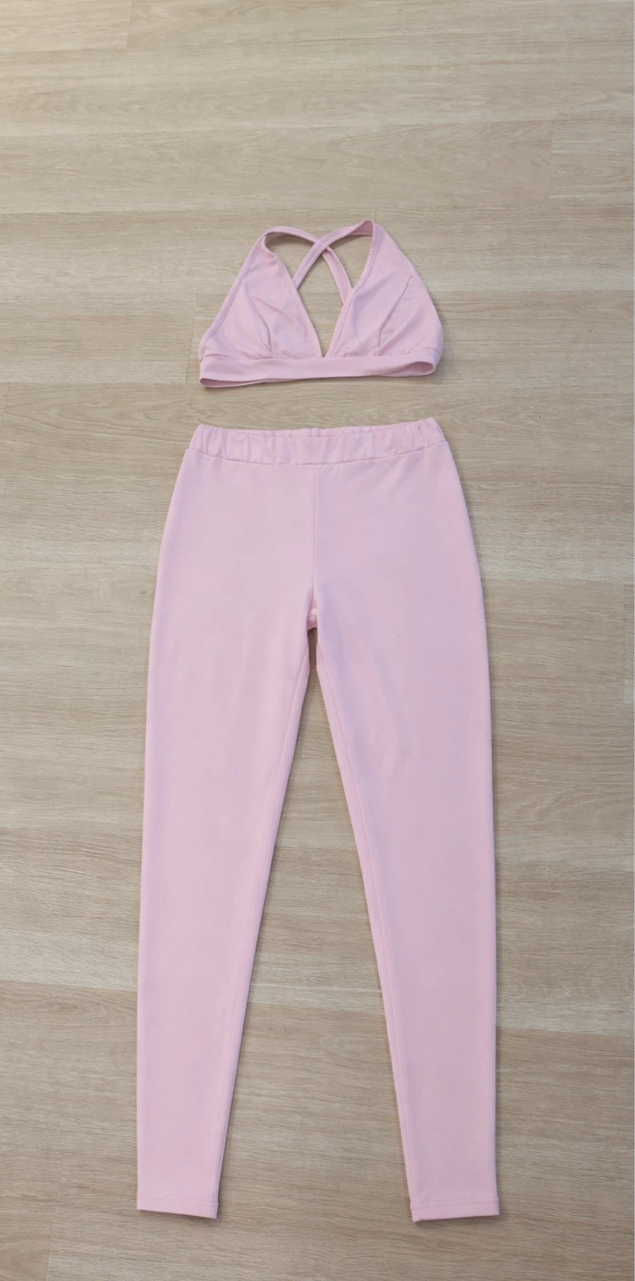 Pink Crop Top and Leggings Matching Set - photo 2