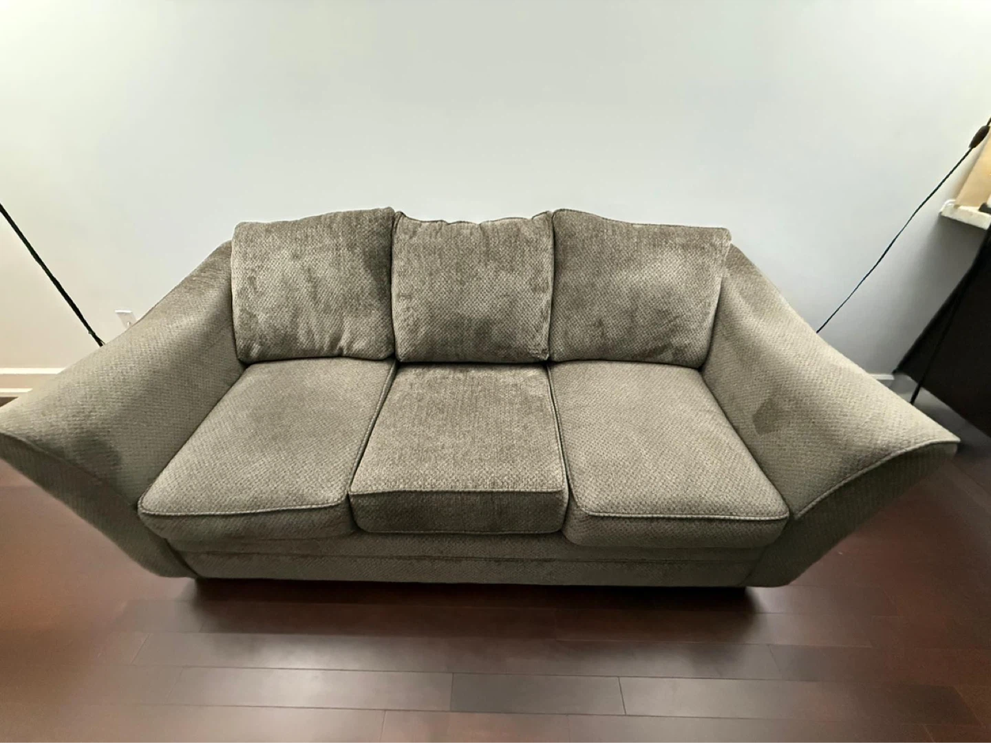 Brown Sofa with Decorative Pillows 🌱 - photo 2