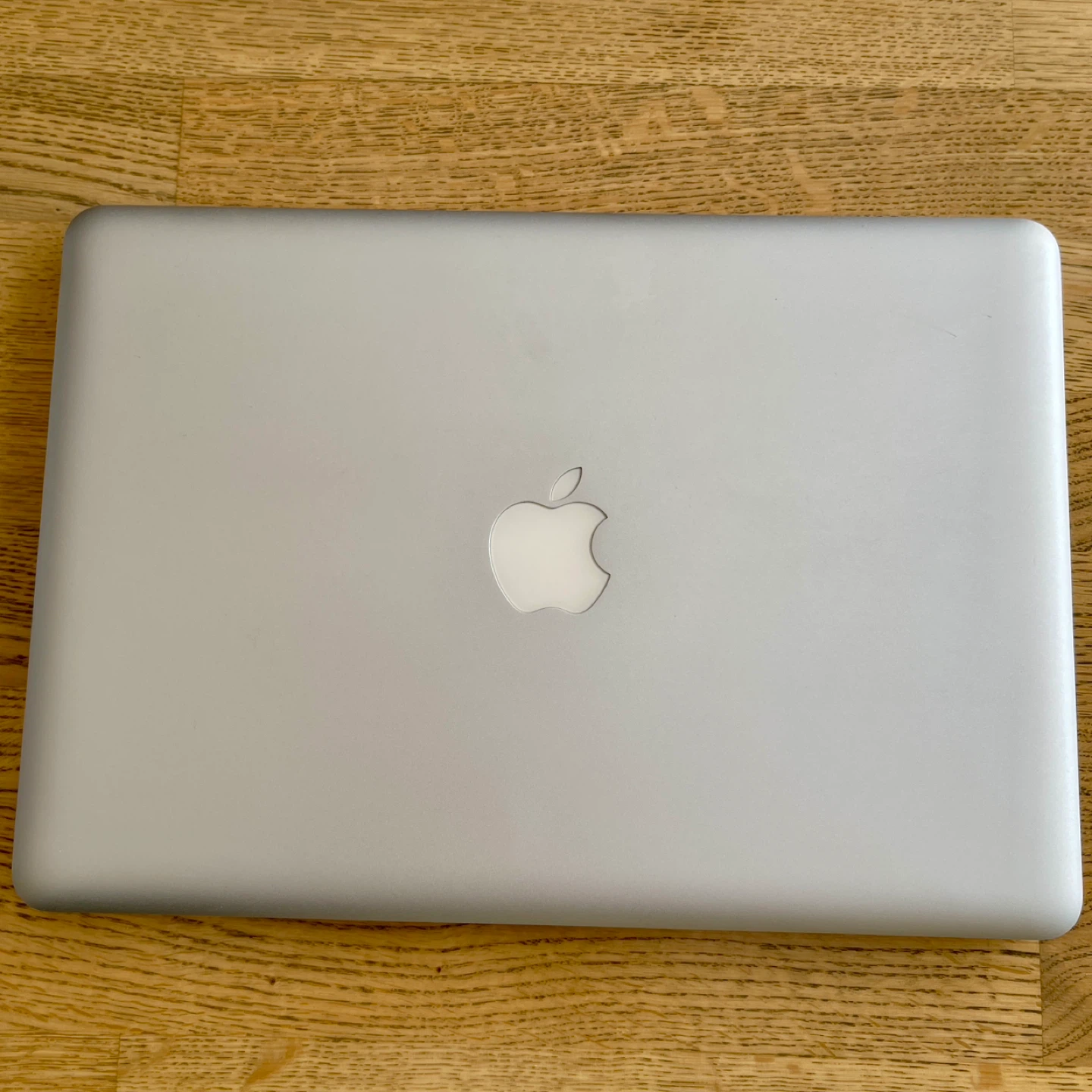 Mid-2009 MacBook Pro 13" Bundle - Original Charger & Mouse - photo 4