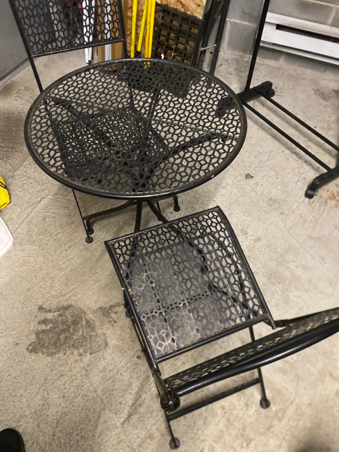 Patio table and chair set - photo 2