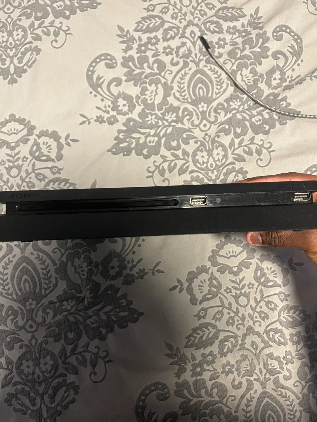 Sony PlayStation 4 Slim Console - photo 2
