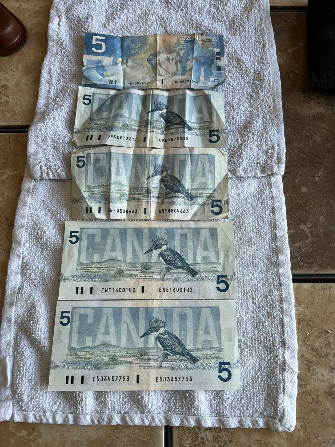 5 Old Canadian $5 Bills - photo 2
