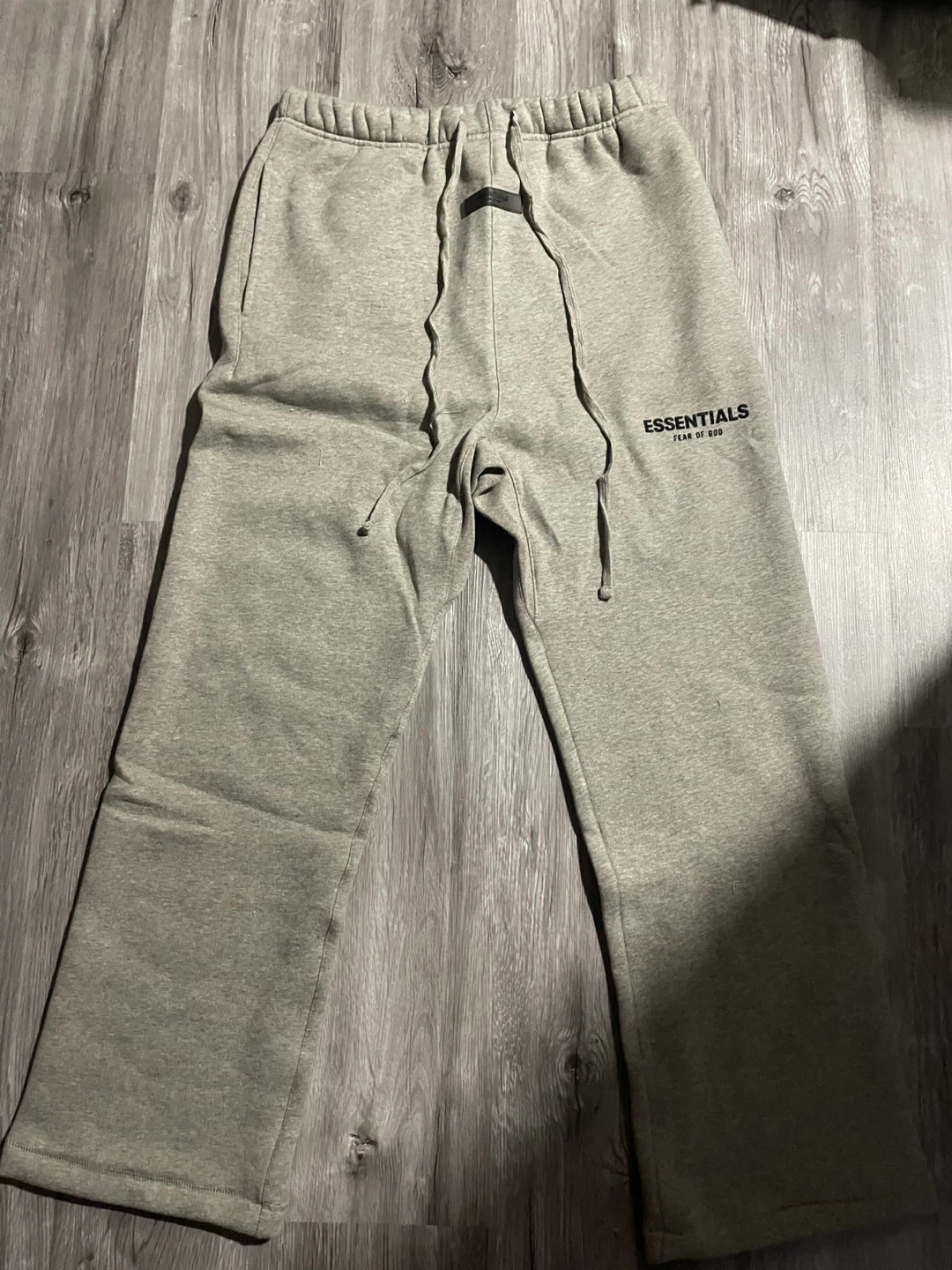 ESSENTIALS Fear of God Grey Sweatpants Size M