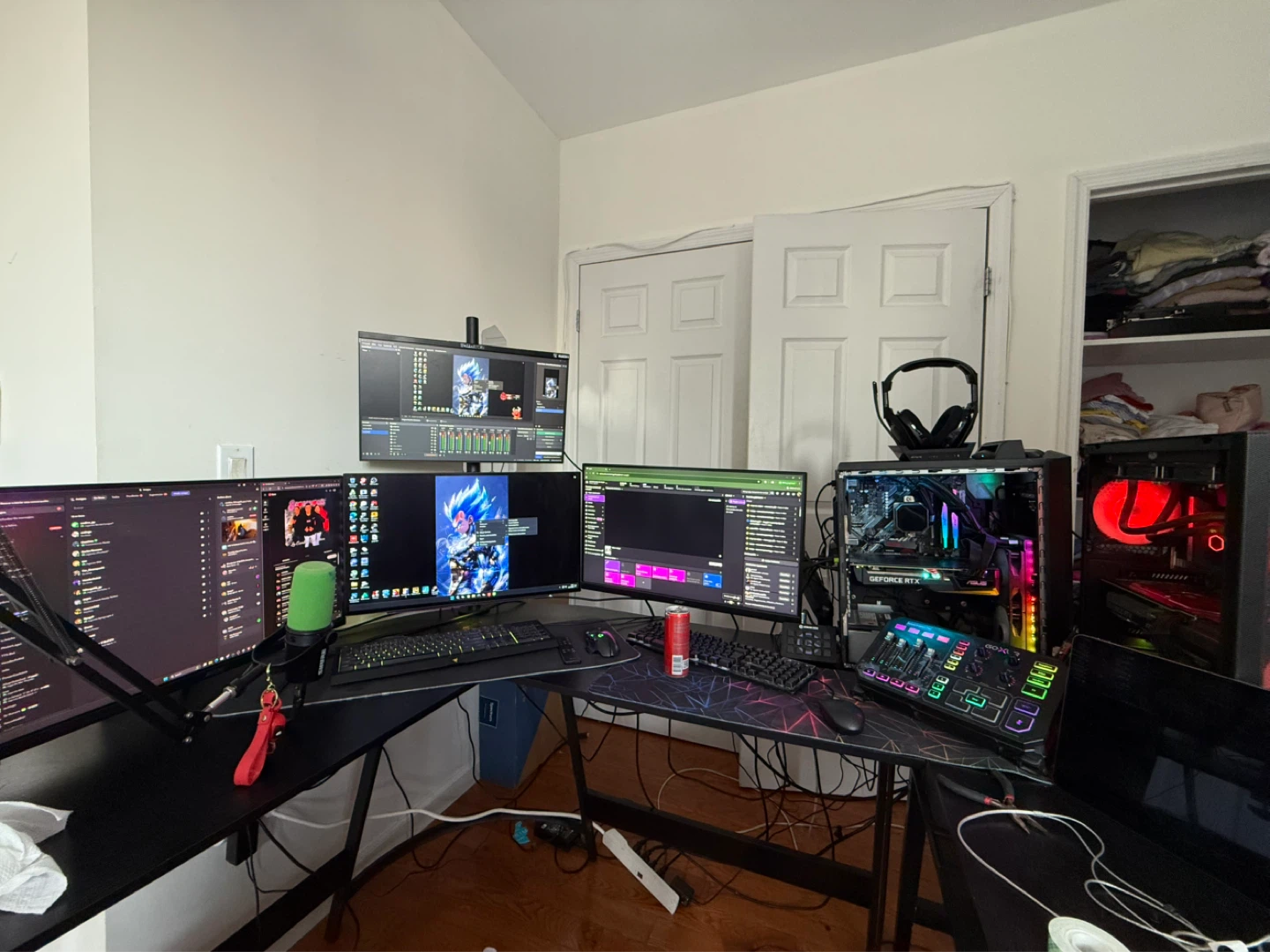 AORUS GeForce RTX 5080 MASTER Graphics Card - photo 3