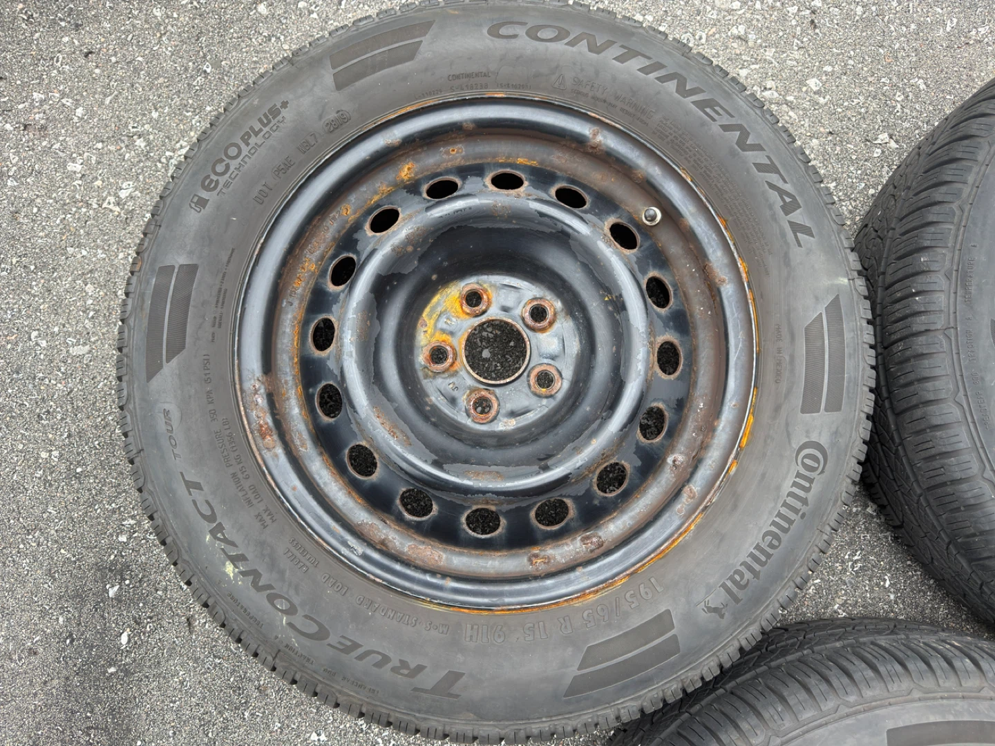 Continental summer tires  with rims