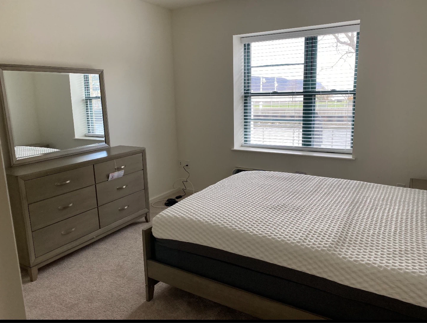 Tremont 4 Piece King Gray Panel Bedroom Set