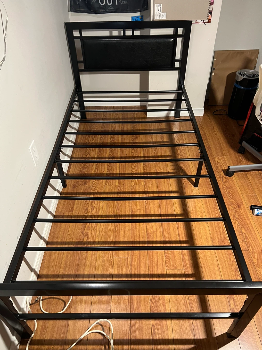 Twin Bed + mattress