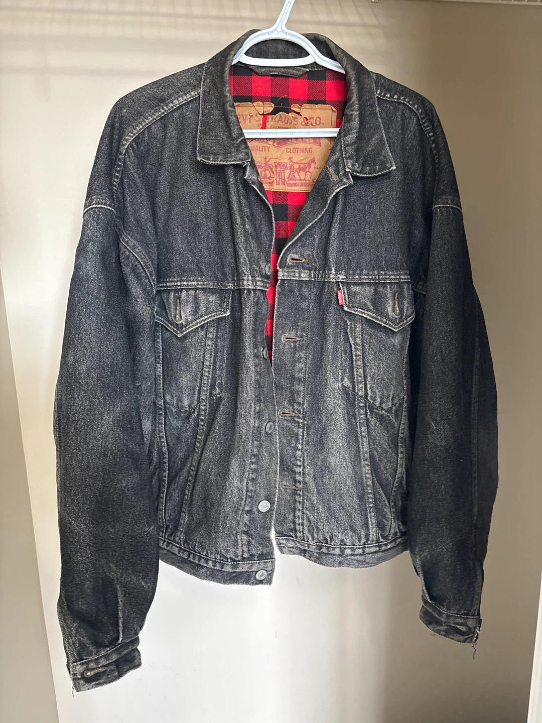 Levi's Denim Jacket with Plaid Lining - Large