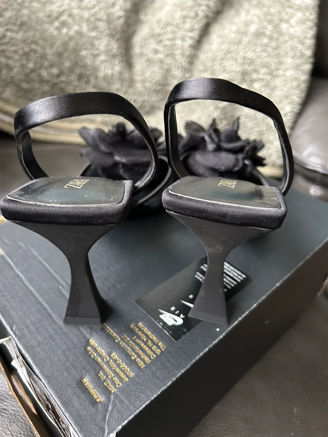 ZARA Black Flower Heels - photo 5
