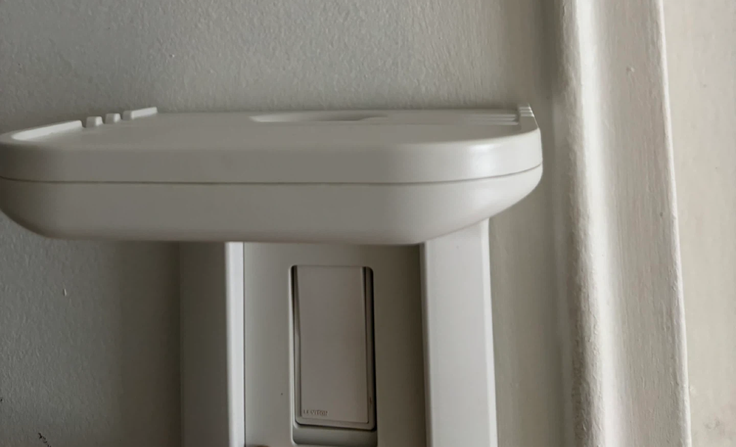 Outlet Shelf - photo 3