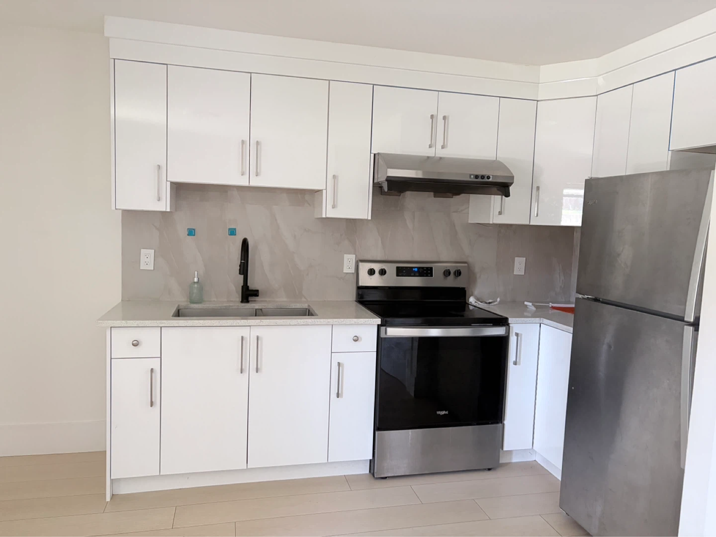 Basement for rent - photo 3