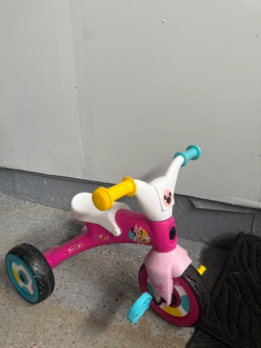 Minnie Mouse Pink Tricycle