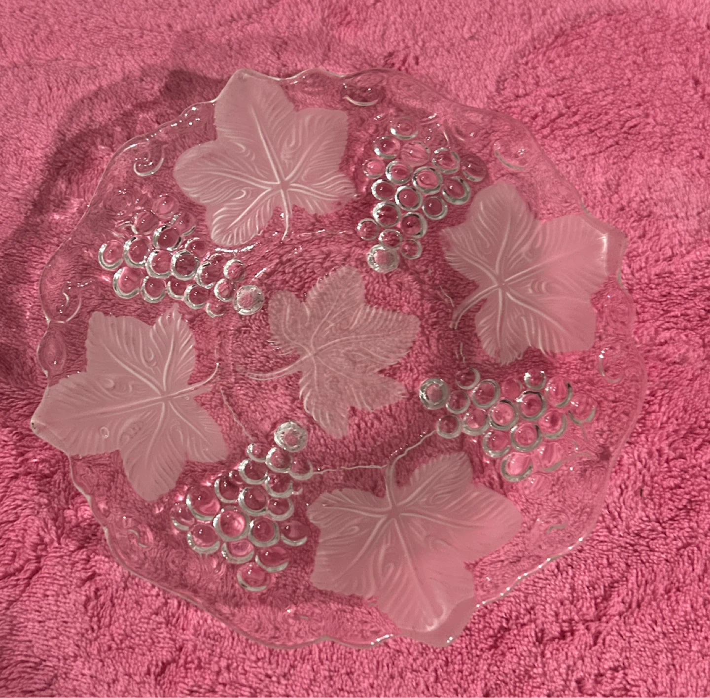 Soga Japanese Glass Embossed Grapes and Leaves Serving Bowl