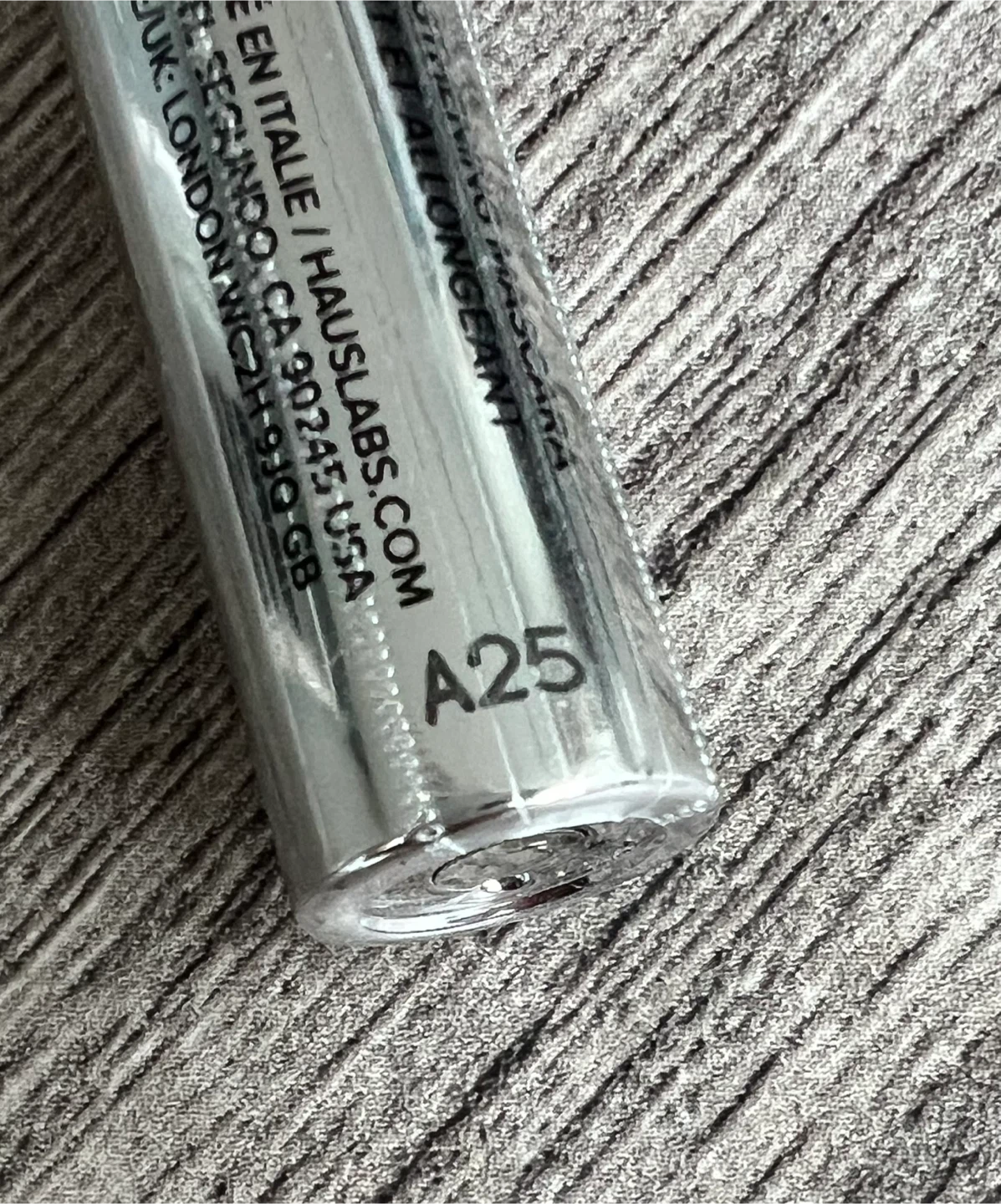 Mini Haus Labs Volumizing and Lengthening Mascara - Black Onyx - photo 4