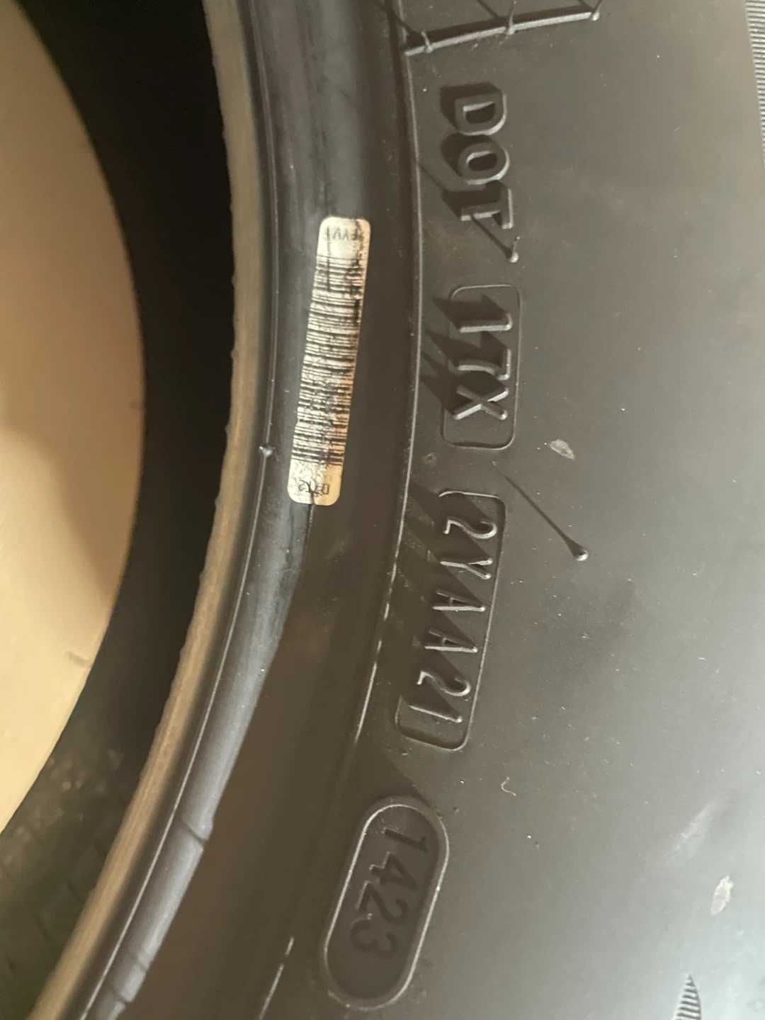 Bridgestone Alena 225/65/17 - photo 5